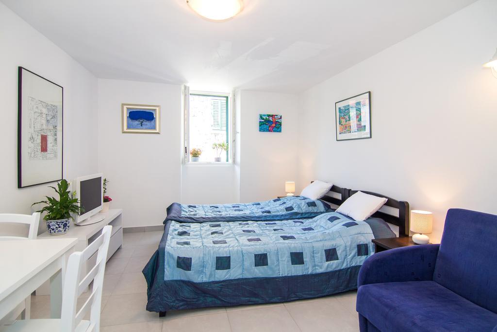 Split Inn Apartments Room photo